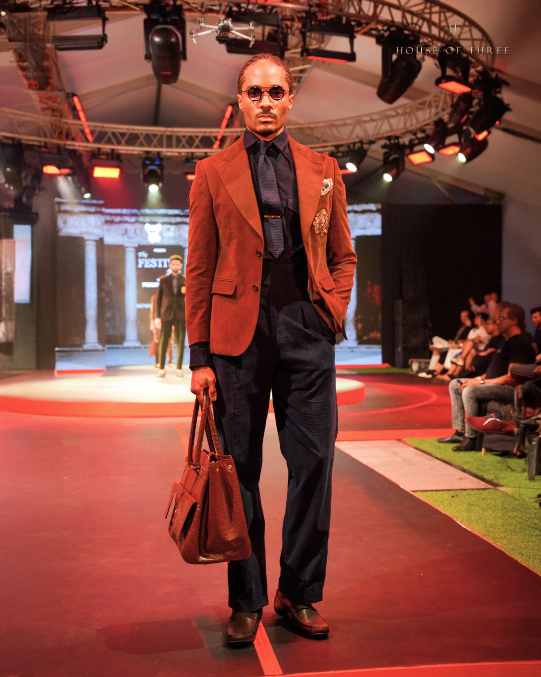 POWER CROSSOVER CORDUROY