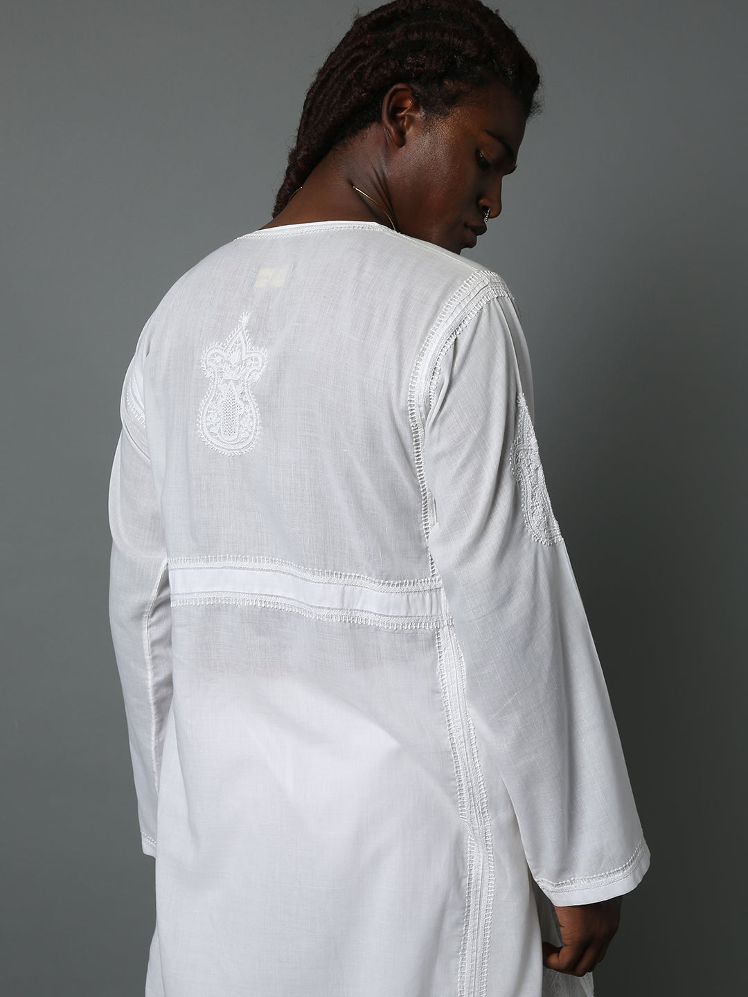 ARSALAN CHIKAN ANGRAKHA KURTA WHITE