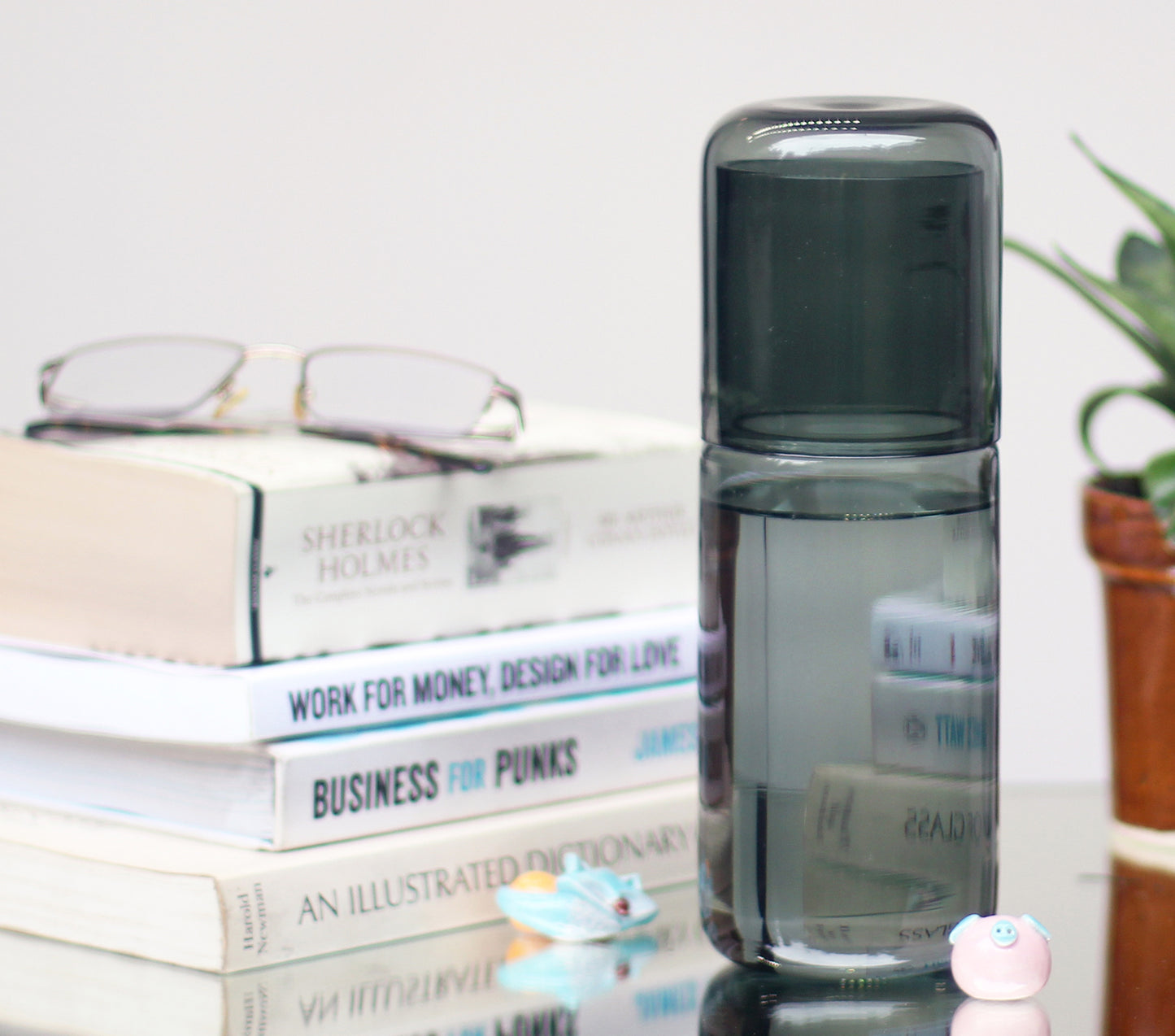 Juliette Carafe – GREY/GREY