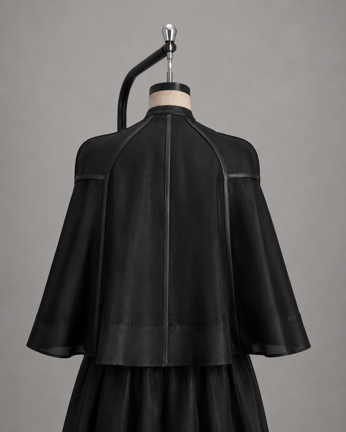 Petunia Cape Black