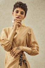 Load image into Gallery viewer, Bani Gold
