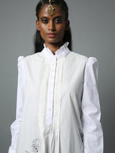 Load image into Gallery viewer, WOMEN LINE ART KURTA KARNATAKA
