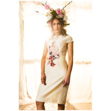 Load image into Gallery viewer,  House of Three&#39;s Luxury knee length dresses
