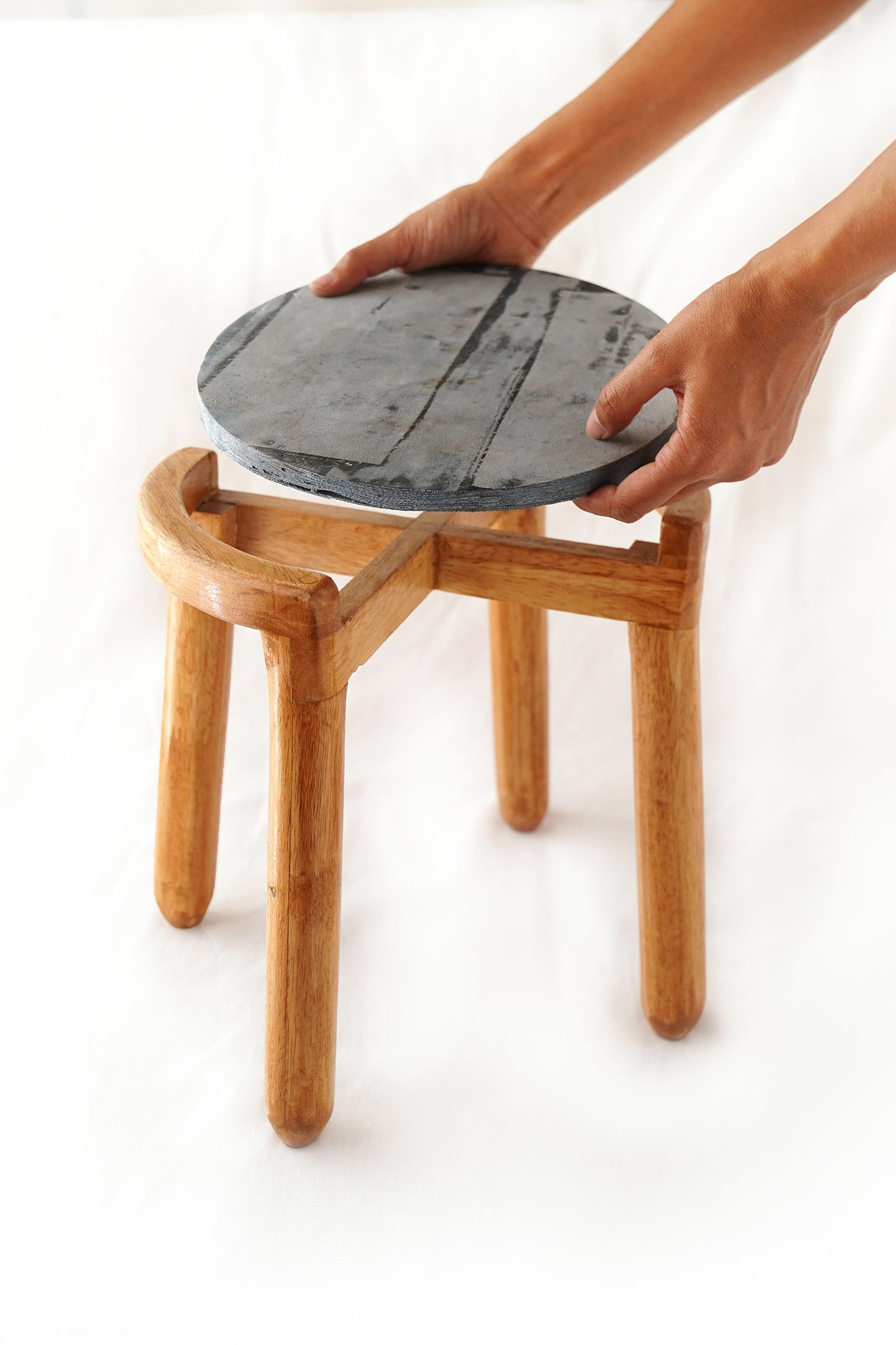 DEBRICK STOOL